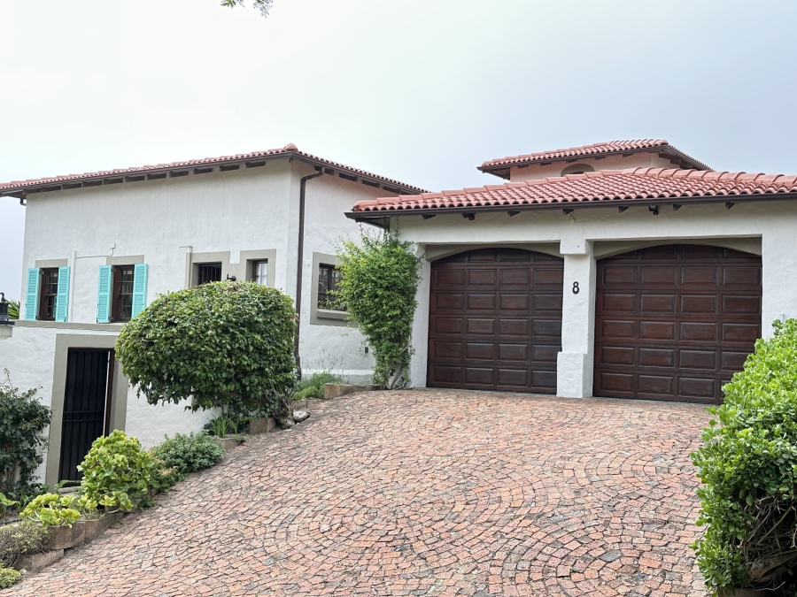 6 Bedroom Property for Sale in Kingfisher Creek Western Cape